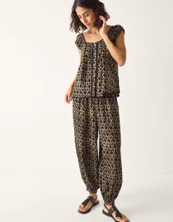 Arti Print Button Top Black