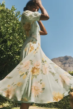 Carris Puff Sleeve Floral Midi Dress Green