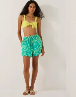 Lyla Floral Embroidered Shorts Blue