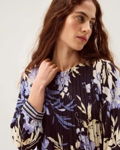 Nicolette Floral Linen Blend Top Blue